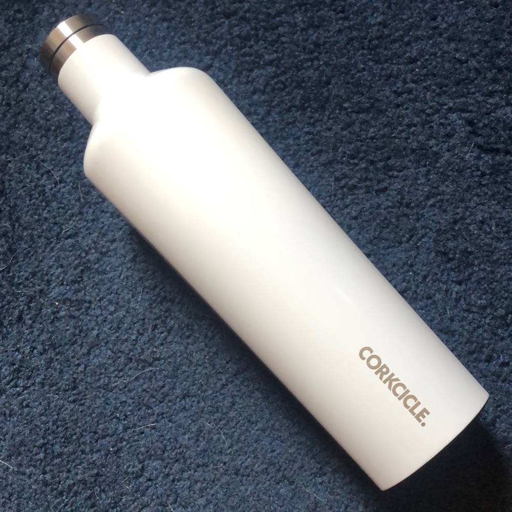NWT Corkcicle 25 Oz Canteen